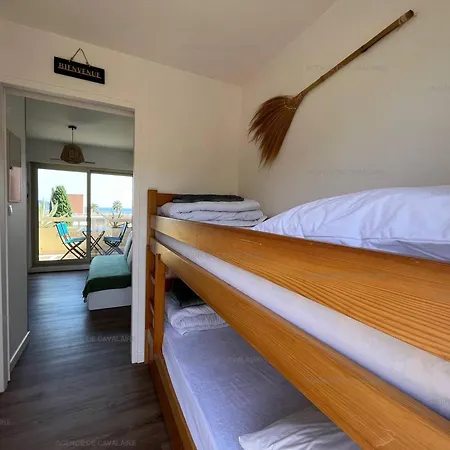 à 100m Et Commerces Avec Climatisation Et Parking - Fr-1-100-326 Appartamento *